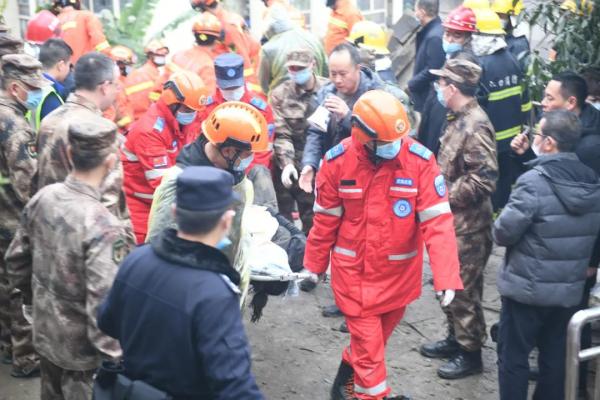 應(yīng)急管理部調(diào)研中石油和中石化危險化學(xué)品安全風(fēng)險集中治理工作